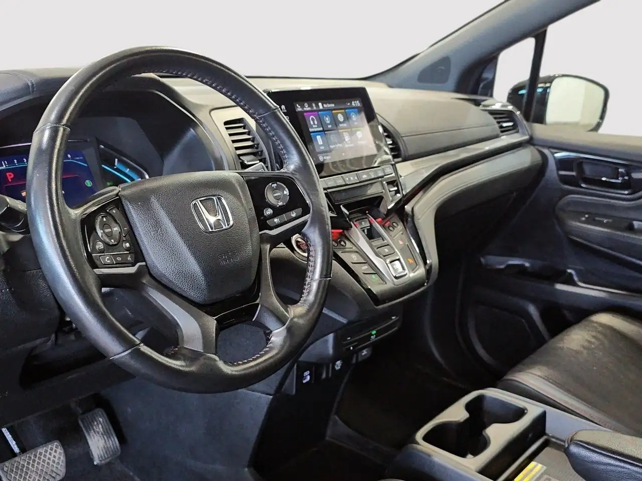 Honda Odyssey снимка Honda Odyssey