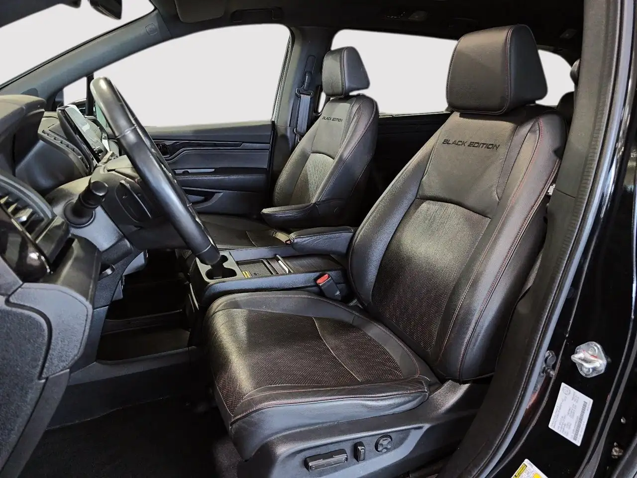 Honda Odyssey снимка Honda Odyssey
