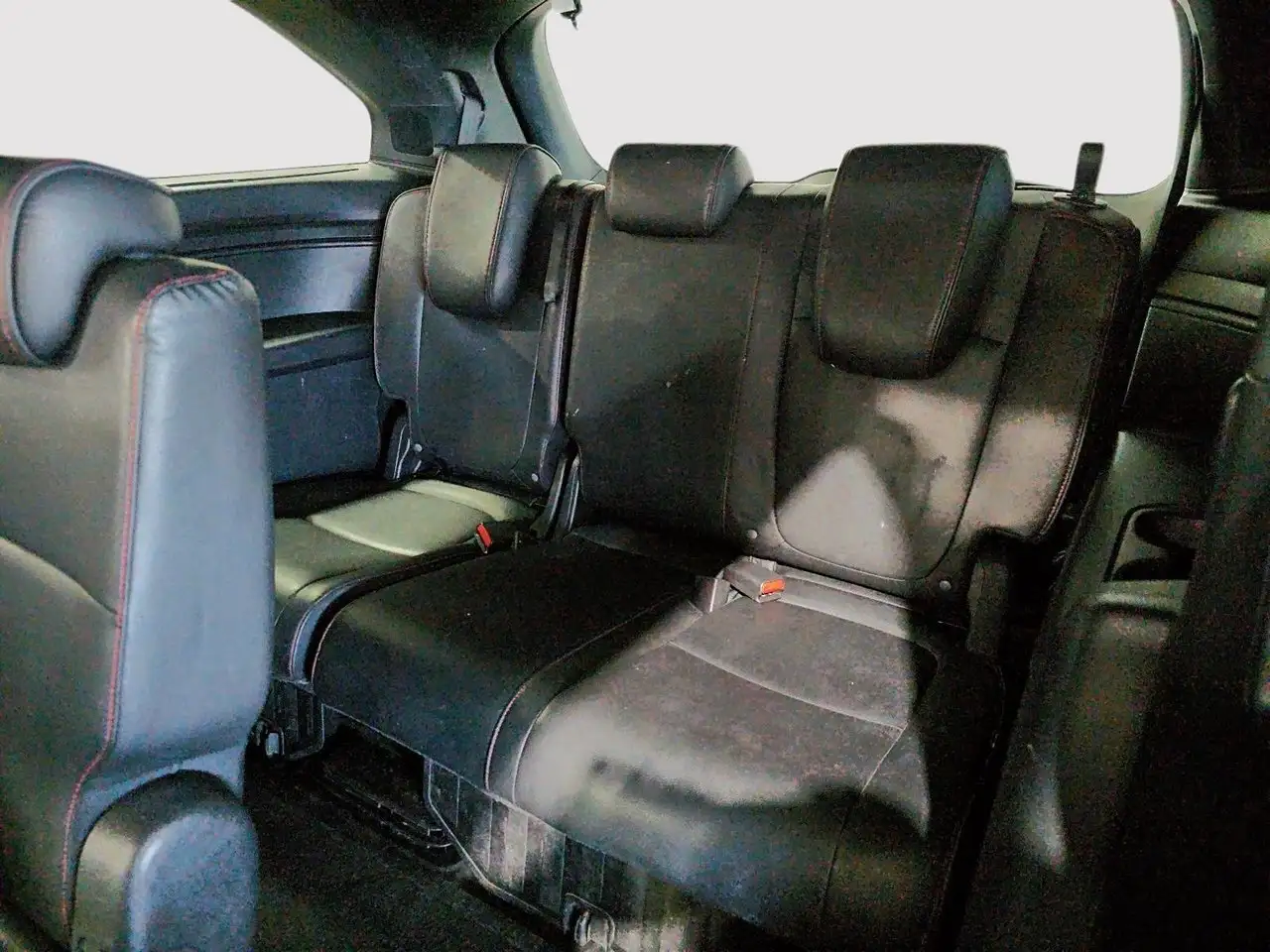 Honda Odyssey снимка Honda Odyssey