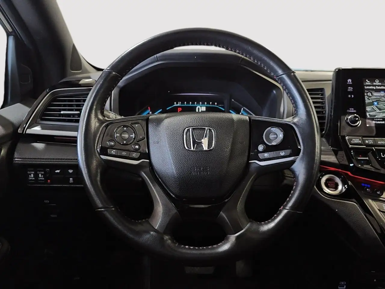 Honda Odyssey снимка Honda Odyssey