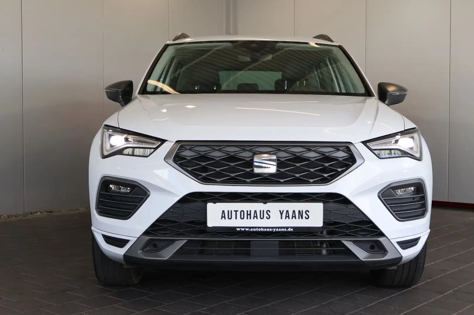 SEAT Ateca FR 1.5 TSI CARPLAY+AID+ACC+KEY+LED+18" Weiß - 2