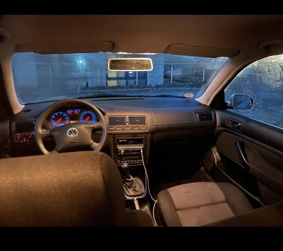 Volkswagen Golf 1.6 Edition, foto 3