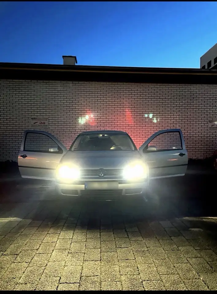 Volkswagen Golf 1.6 Edition, foto 1