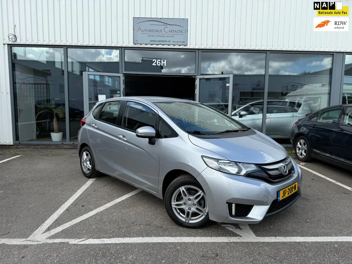 Honda Jazz 1.3 i-VTEC Trend 1e EIGENAAR | AUTOMAAT | AIRCO | Gris - 1