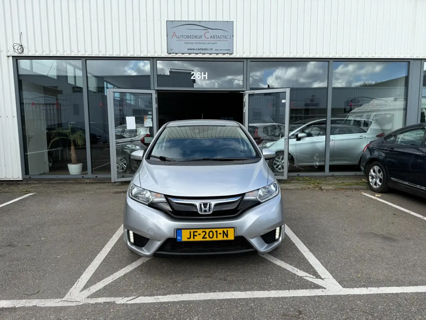 Honda Jazz 1.3 i-VTEC Trend 1e EIGENAAR | AUTOMAAT | AIRCO | Gris - 2