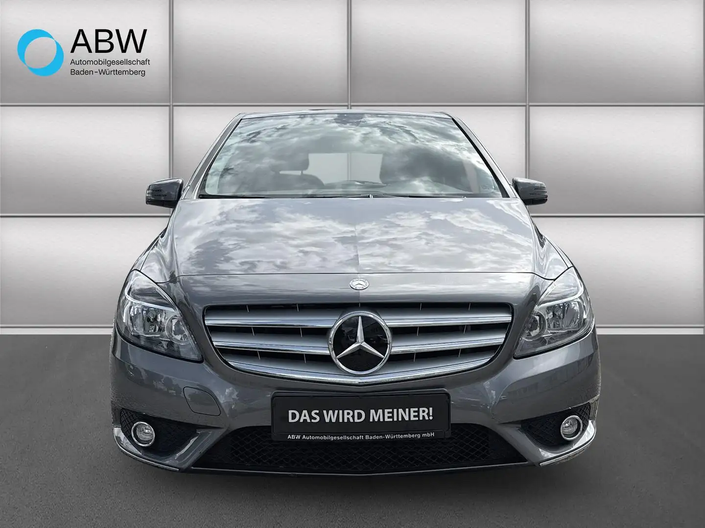 Mercedes-Benz B 180 BlueEfficiency Anhaengerkupplung Gris - 2