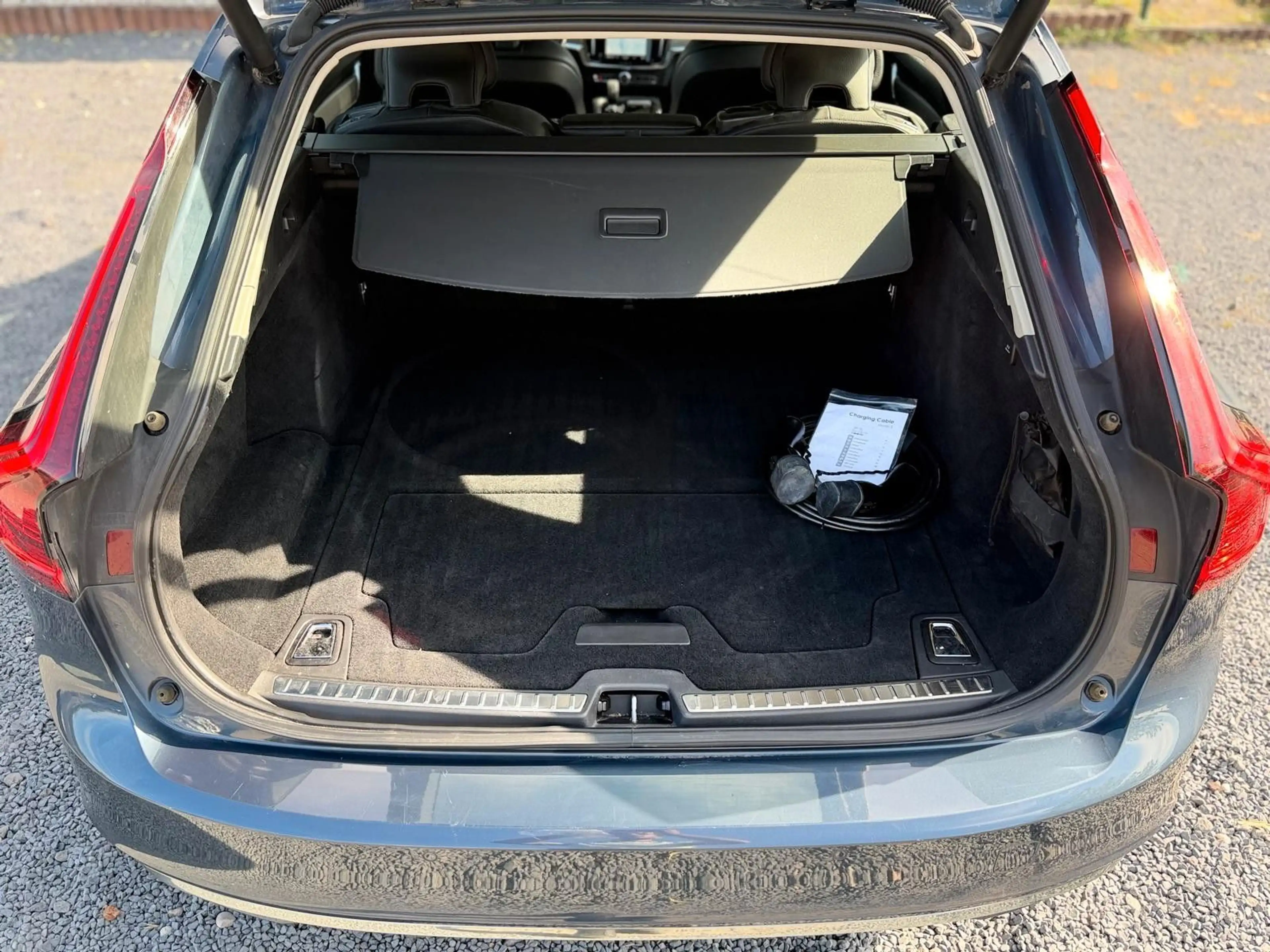 Volvo V90 Volvo V90,Inscription,360°,T-Winkel,8Fach B,SHZ — photo 11