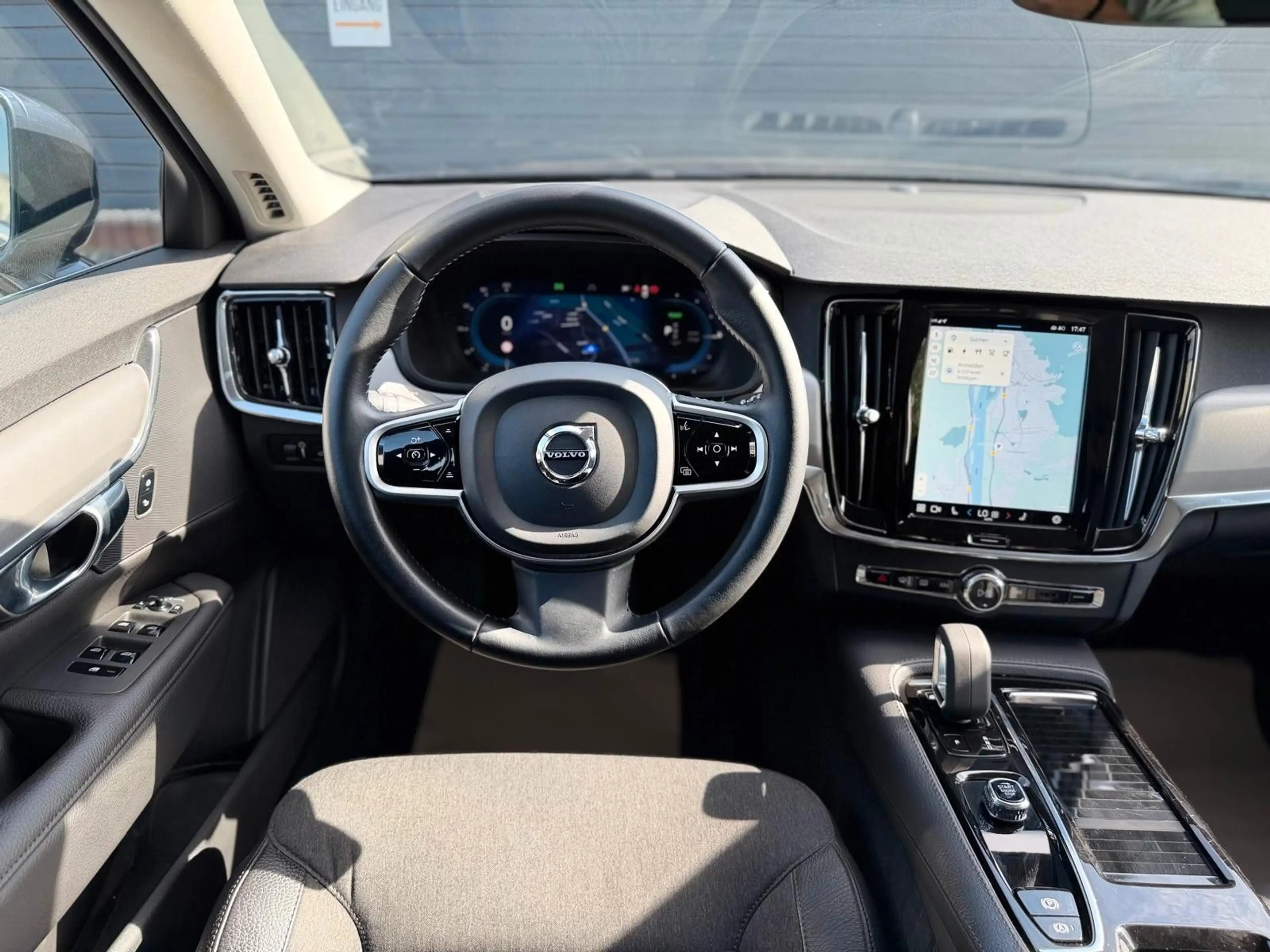 Volvo V90 Volvo V90,Inscription,360°,T-Winkel,8Fach B,SHZ — photo 13