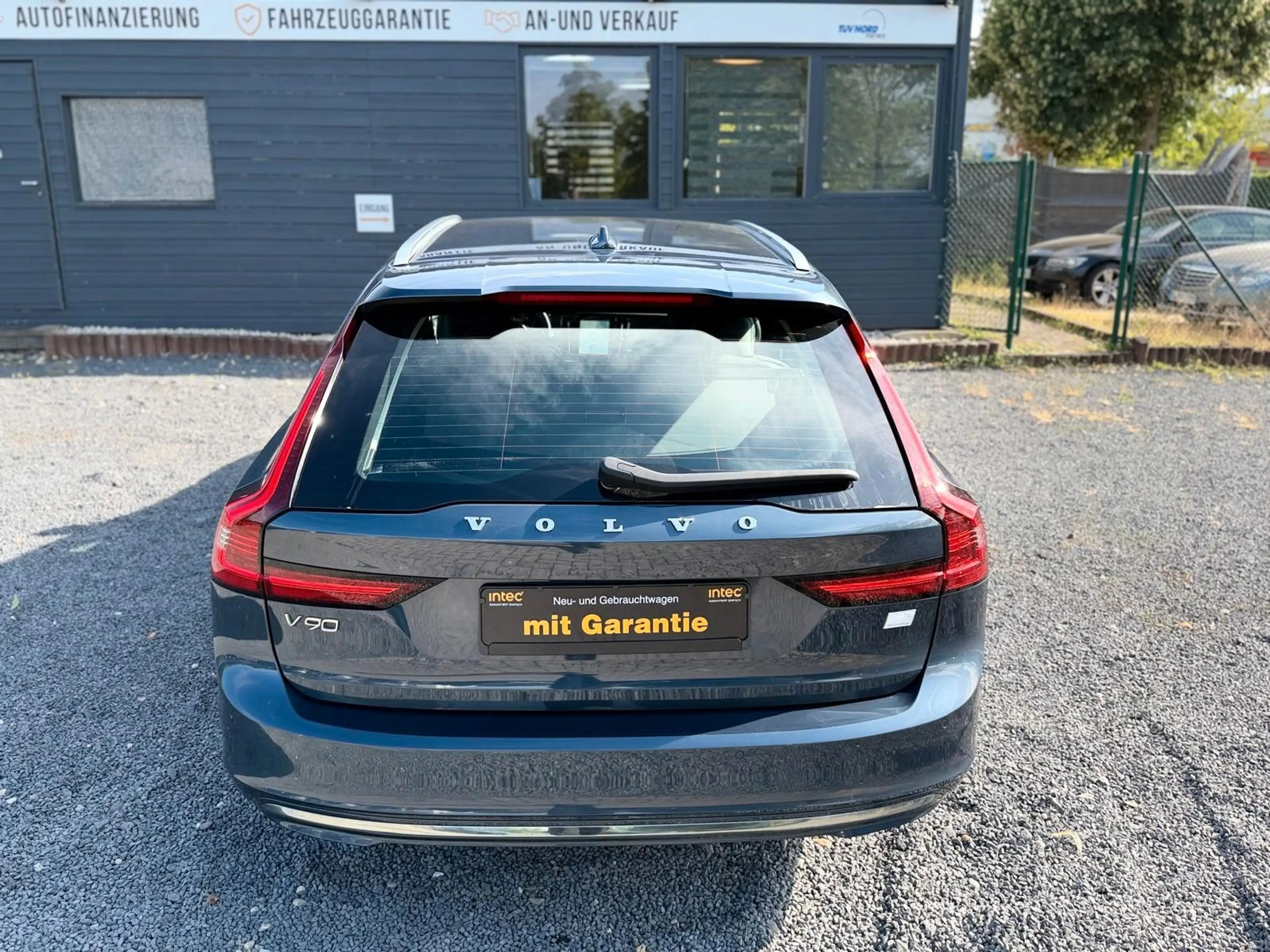 Volvo V90 Volvo V90,Inscription,360°,T-Winkel,8Fach B,SHZ — photo 9