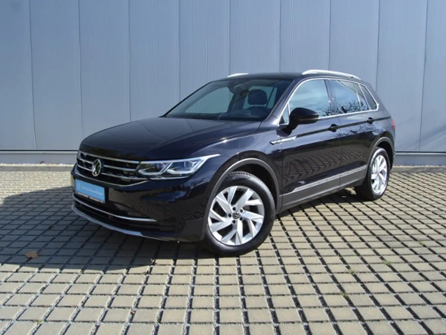 Volkswagen Tiguan 1.5 TSI DSG Elegance AHK/18-ZOLL/MATRIX/NAVI+VZE/ Schwarz - 2
