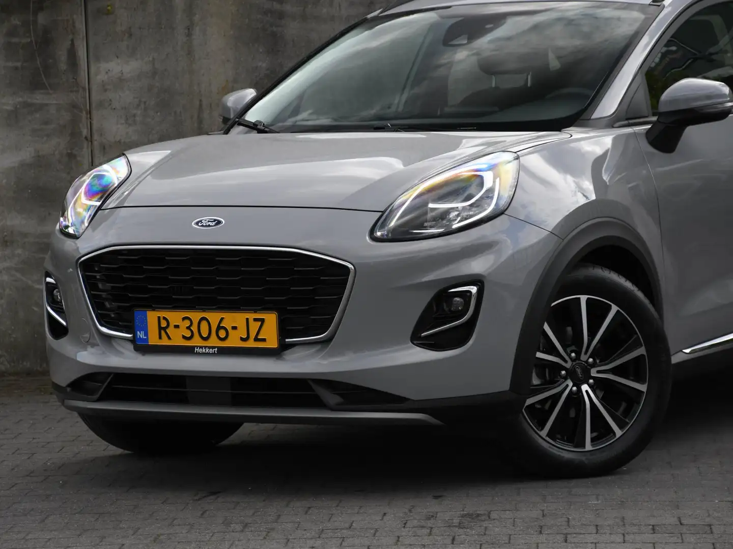 Ford Puma Titanium 1.0 EcoBoost Hybrid 125pk NAVI | CRUISE | Gris - 2