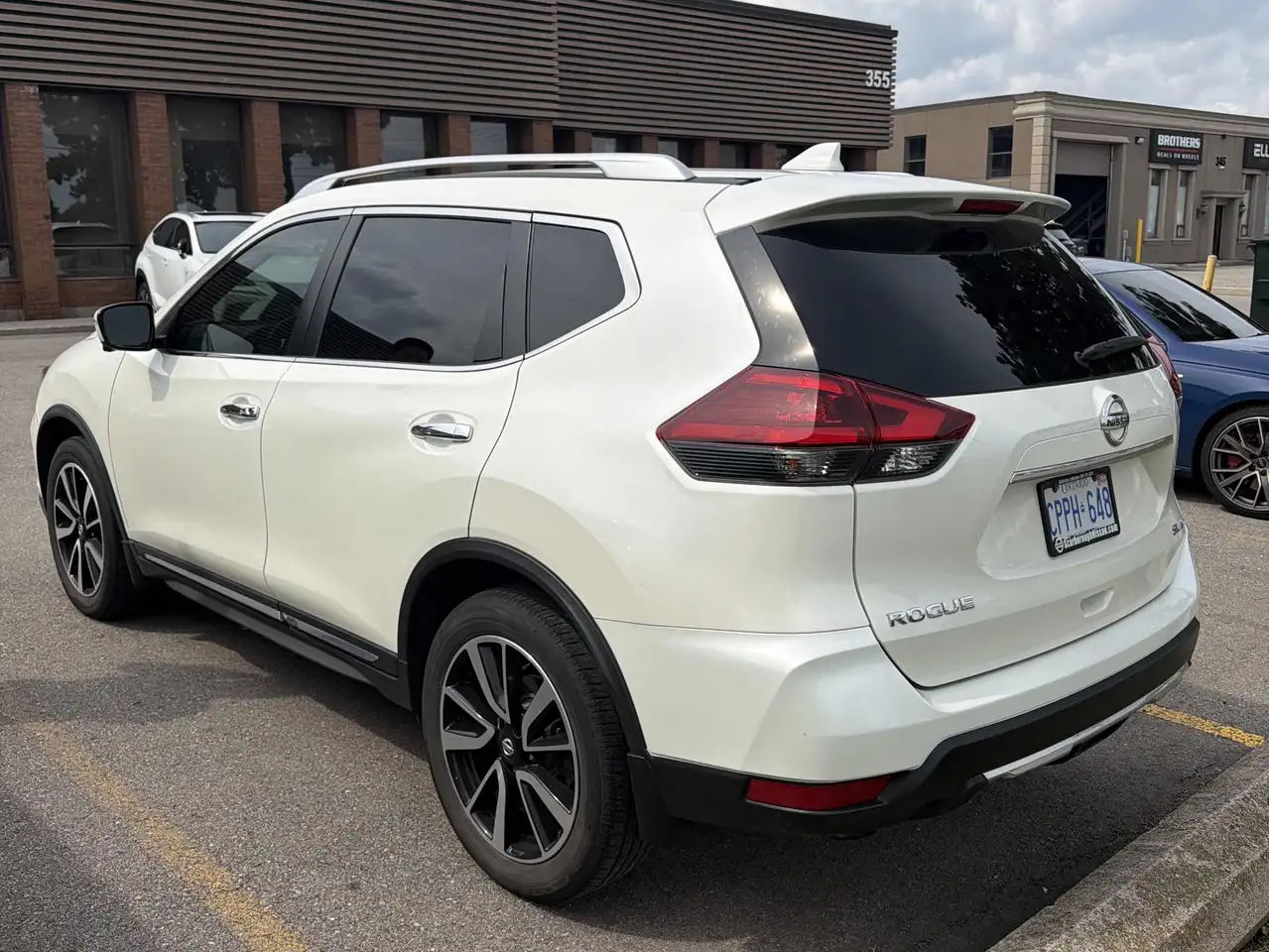 Nissan Rogue снимка Nissan Rogue