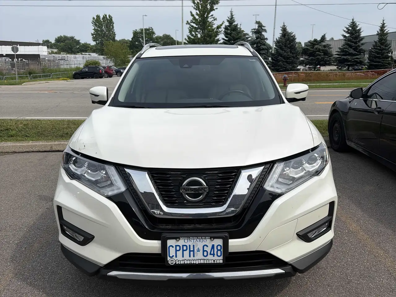 Nissan Rogue снимка Nissan Rogue