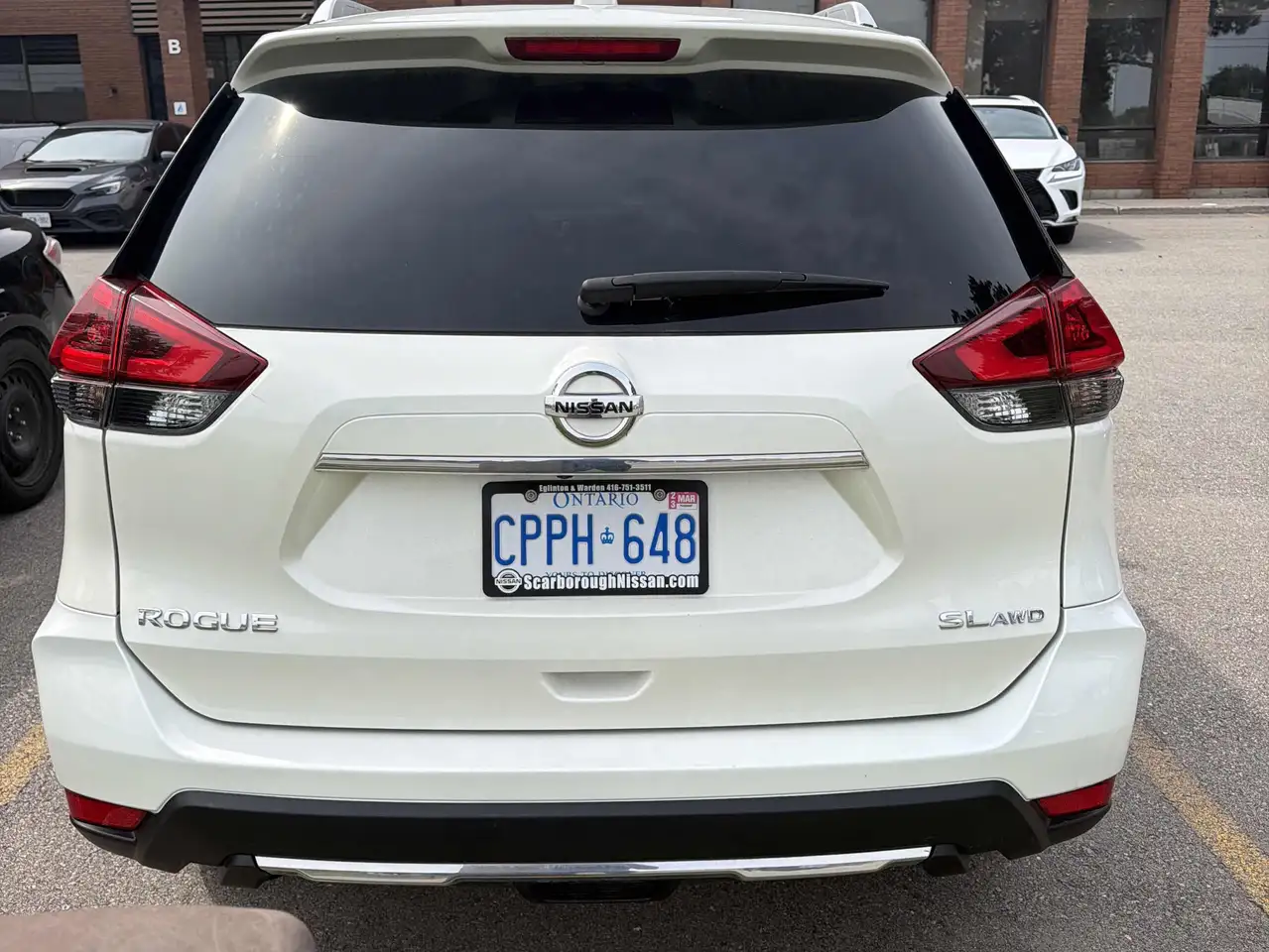 Nissan Rogue снимка Nissan Rogue
