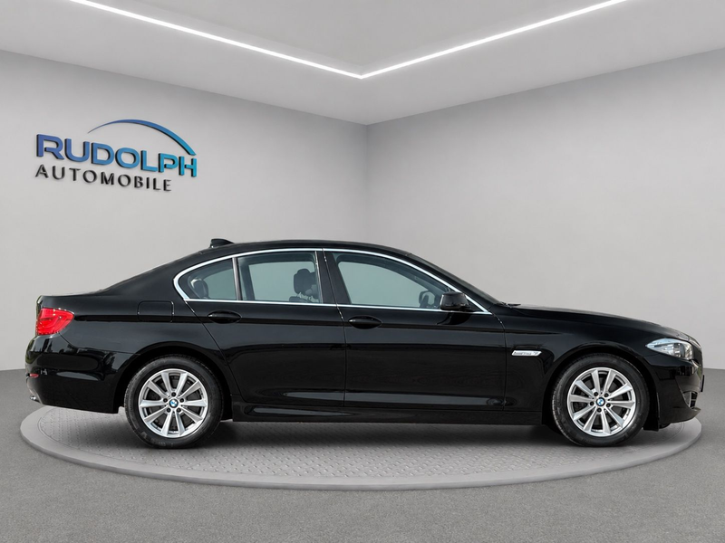 BMW 520 d AUTOM NAVI 1.HAND LEDER SCHECKHEFT GARANTIE — photo 8