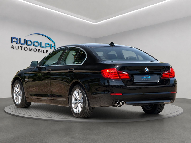 BMW 520 d AUTOM NAVI 1.HAND LEDER SCHECKHEFT GARANTIE — photo 5