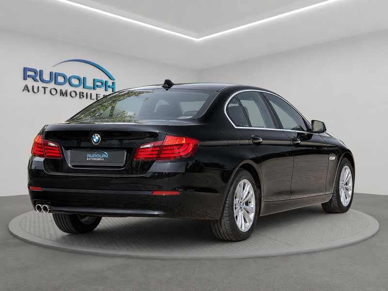 BMW 520 d AUTOM NAVI 1.HAND LEDER SCHECKHEFT GARANTIE — photo 7