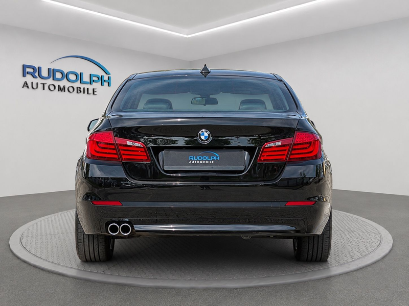 BMW 520 d AUTOM NAVI 1.HAND LEDER SCHECKHEFT GARANTIE — photo 6