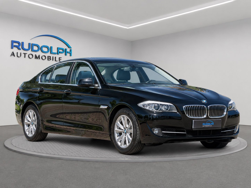 BMW 520 d AUTOM NAVI 1.HAND LEDER SCHECKHEFT GARANTIE