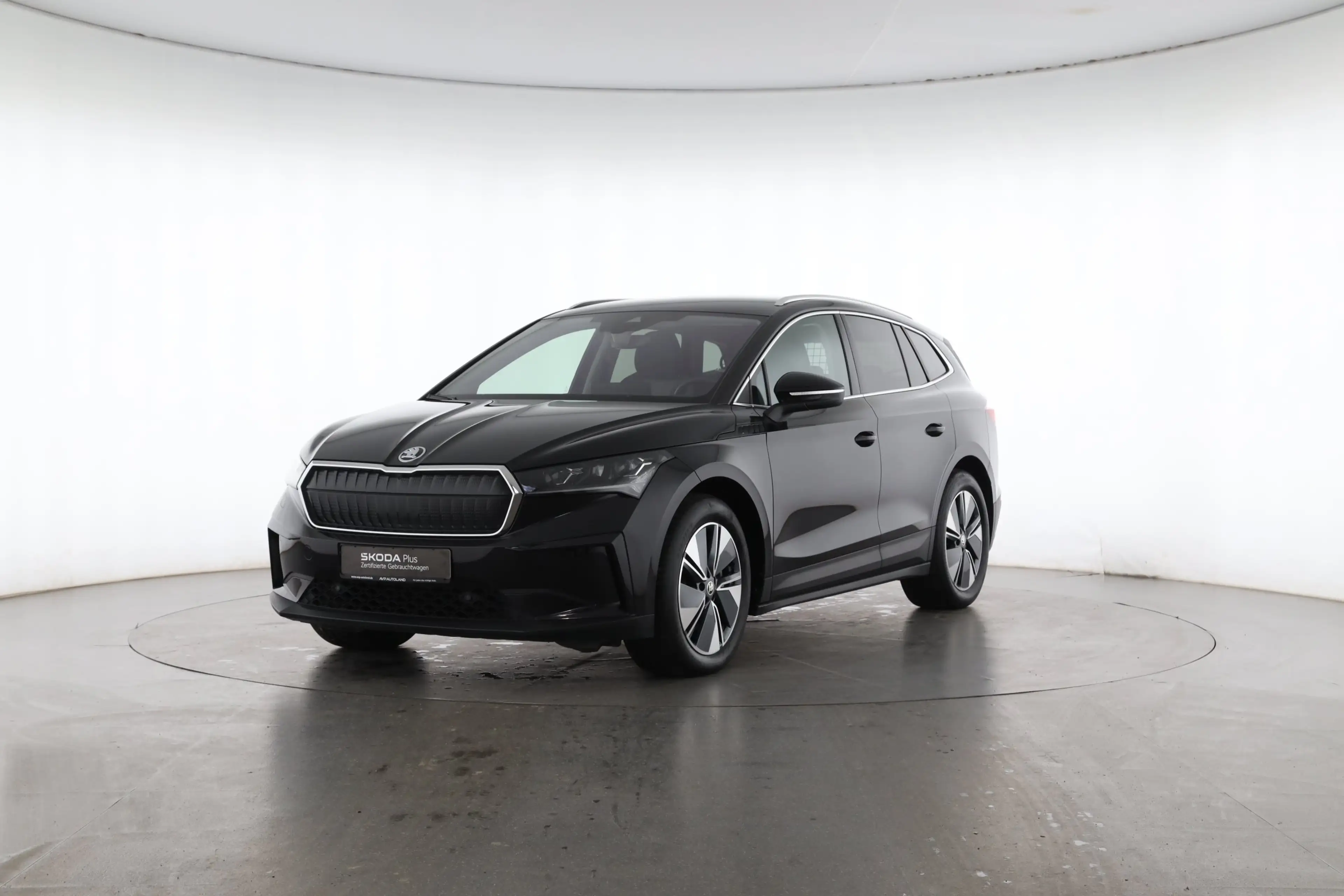 Skoda Enyaq iV 80x Lodge | NAVI | LED | AHK | SITZH. | — photo 2