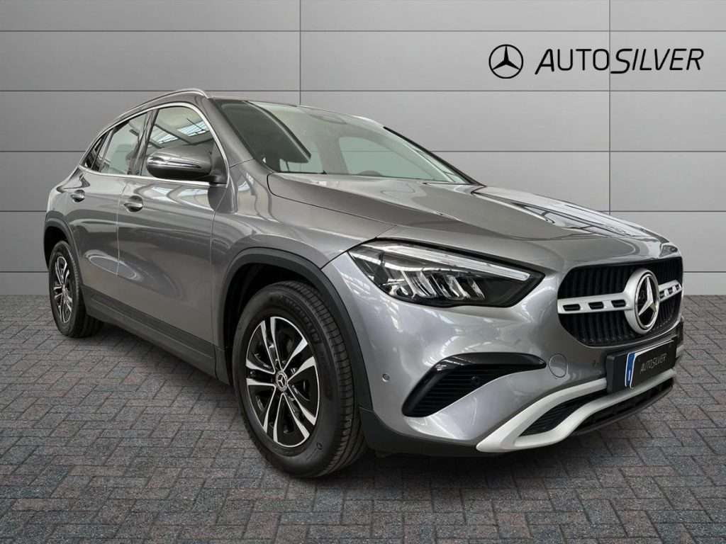 Mercedes-Benz GLA 180