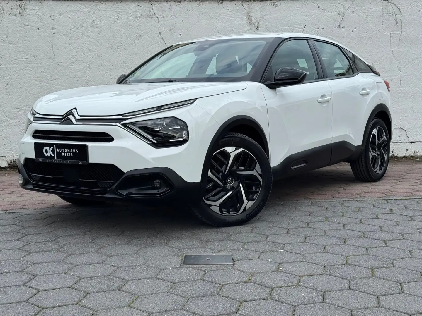 Citroen C4 Lim. Feel Pack Weiß - 1