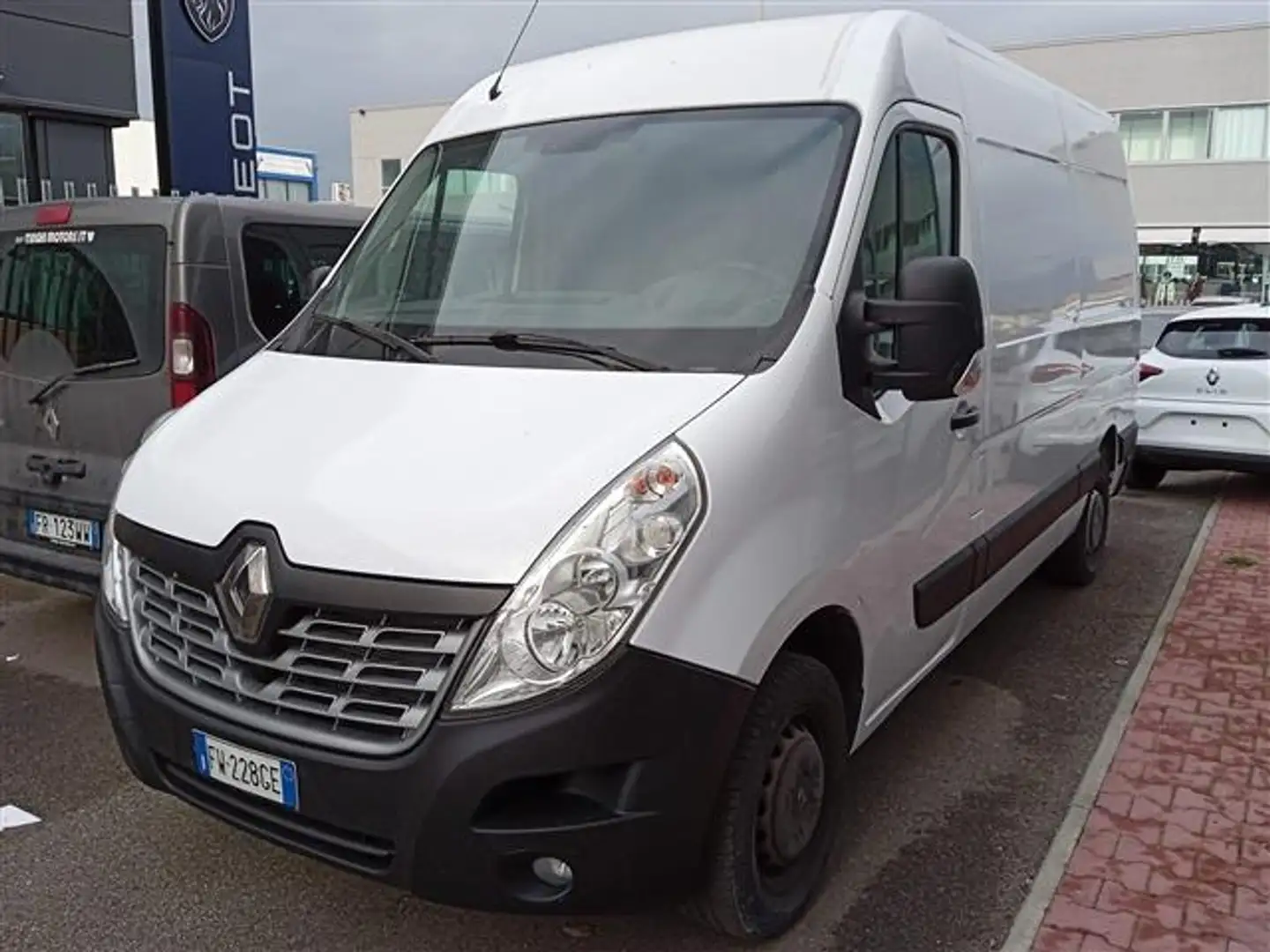Renault master T35 2.3 dci 130cv L2H2 Bianco - 1