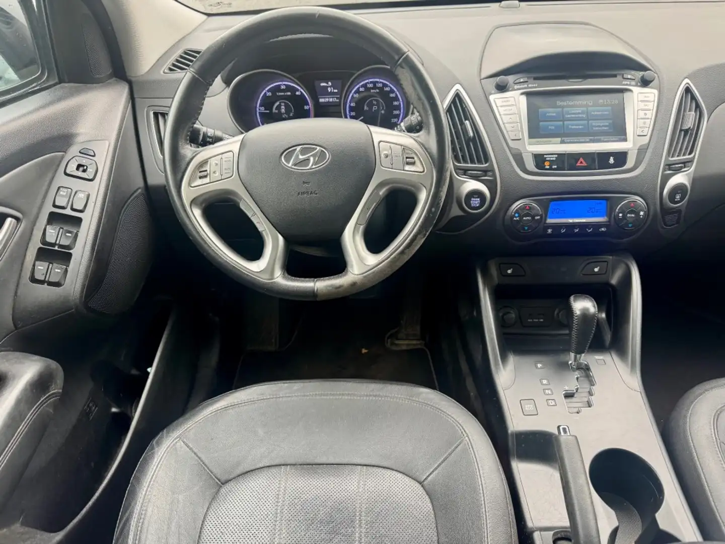 Hyundai iX35 2.0 CRDi HP 4WD i-Catcher PANO NAVI LEER NAP APK Blauw - 2
