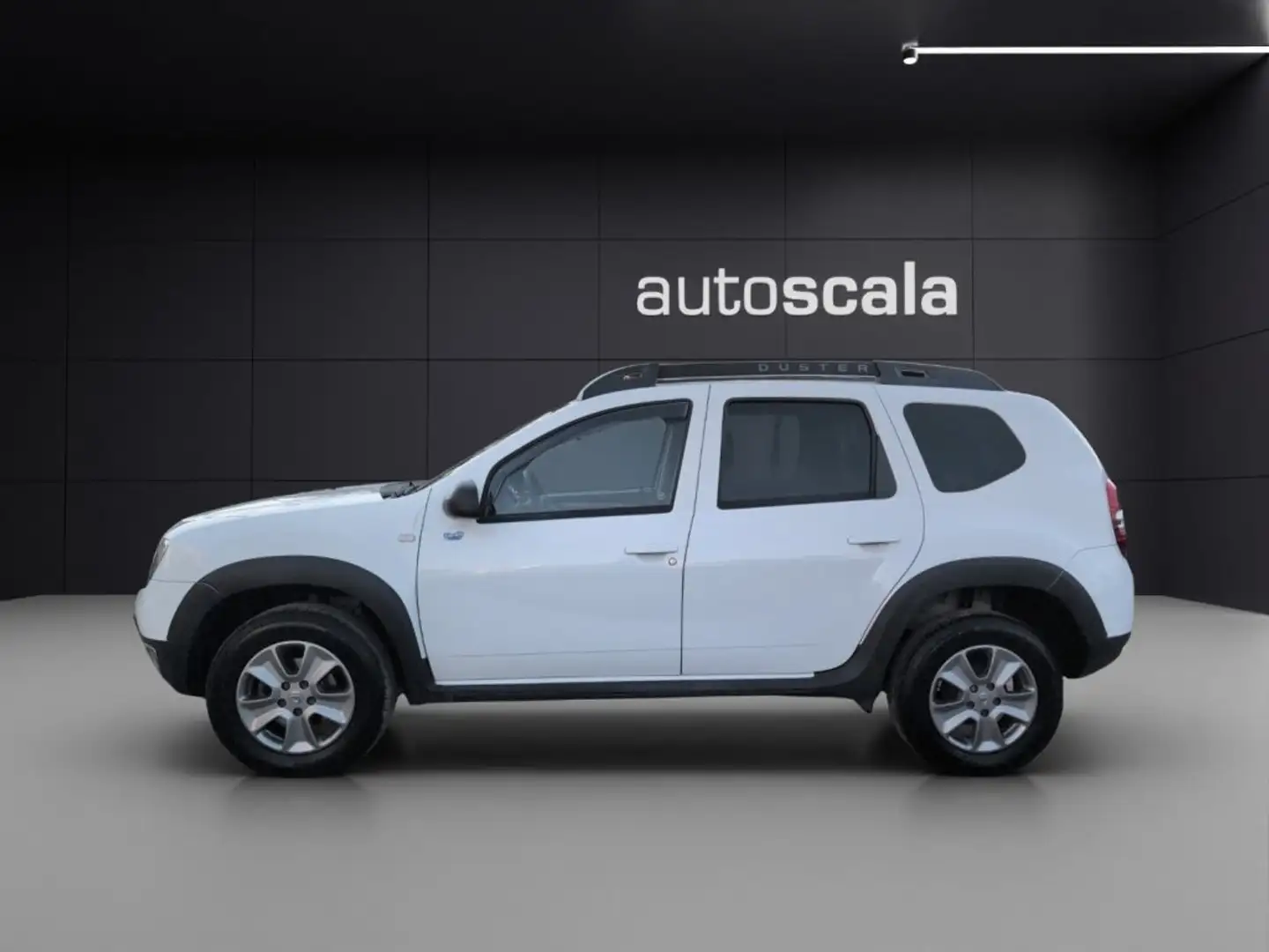 Dacia Duster 1.5 dCi 110CV S&S 4x2 Serie Speciale Lauréate Fam Bianco - 2