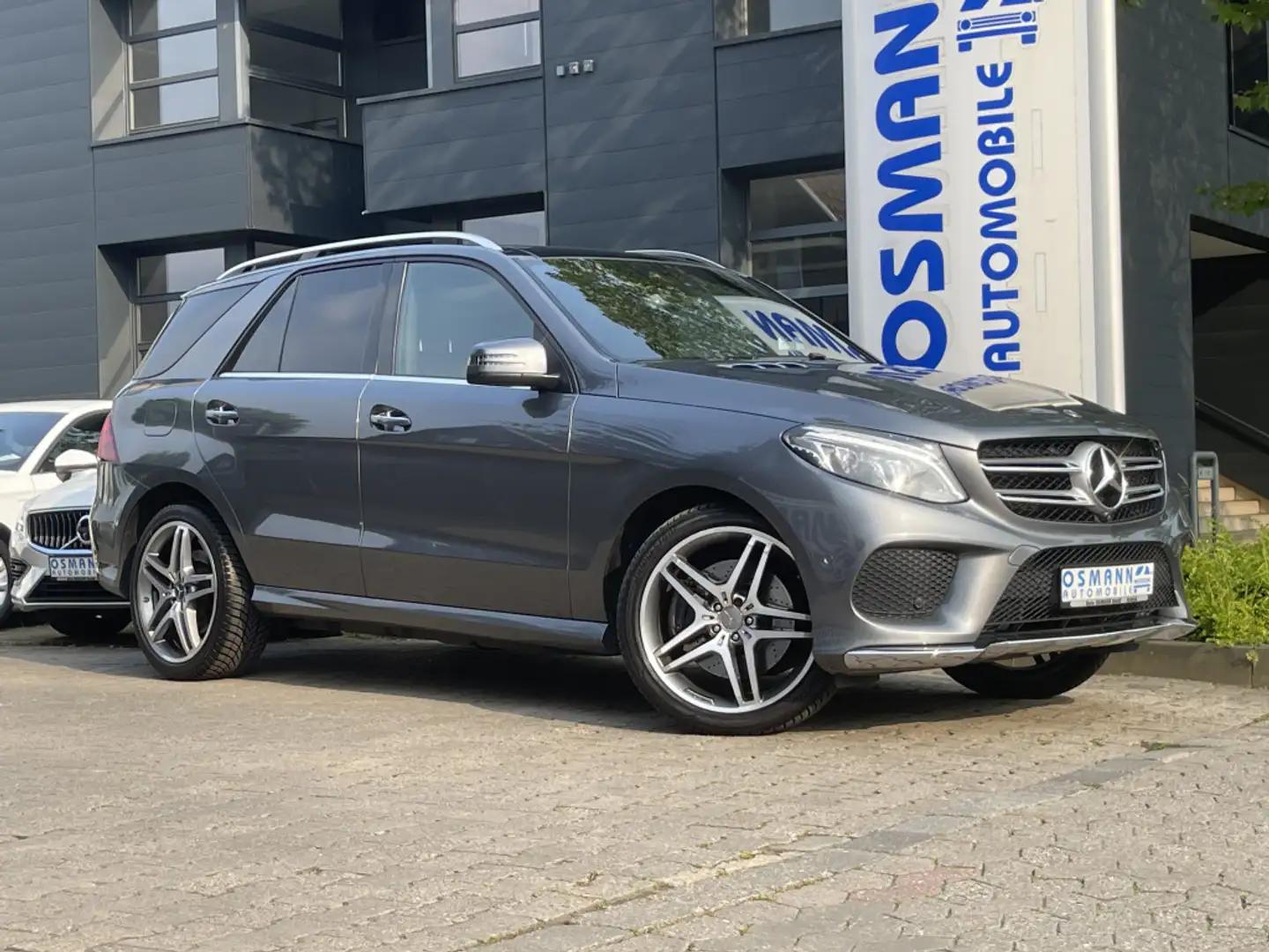Mercedes-Benz GLE 500 4Matic 9G-TRONIC AMG Line NP:121.133,00€ Grey - 2