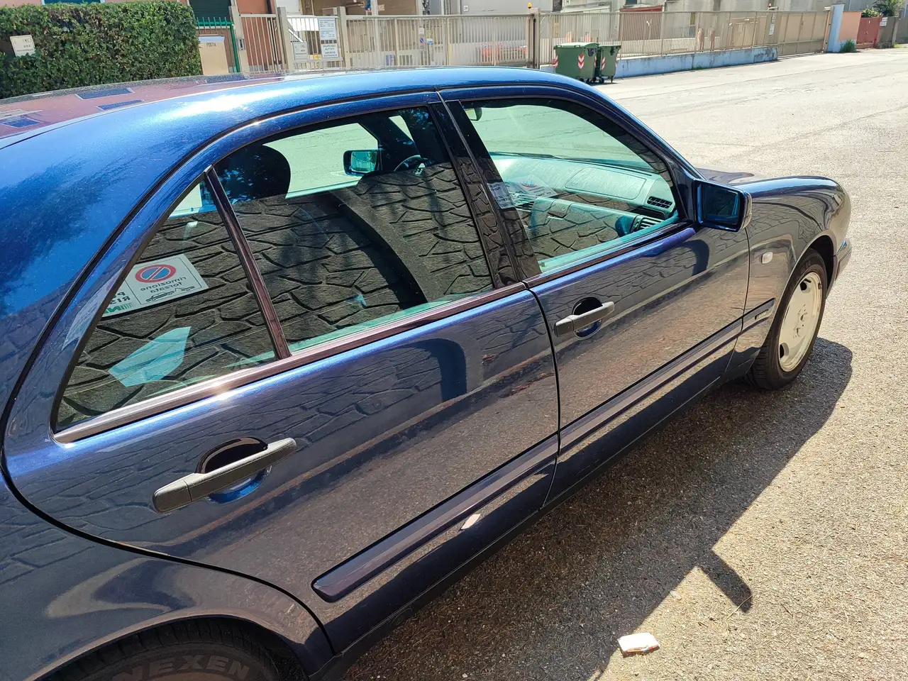 Mercedes-Benz 200 E 200 Kompressor Classic, foto 5