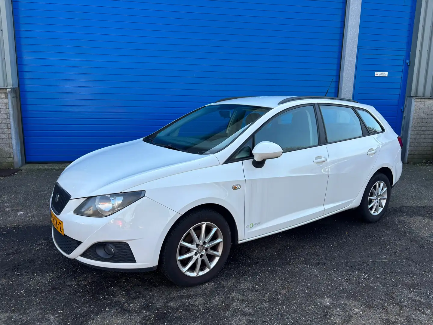 SEAT Ibiza ST 1.2 TDI COPA Ecomotive Weiß - 2