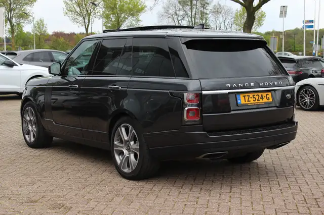 Land Rover Range Rover view 3