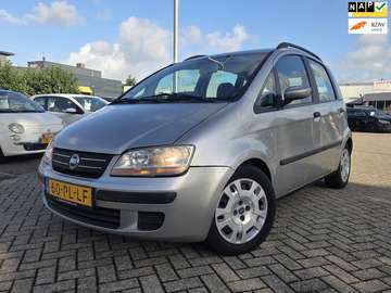 1.4-16V Dynamic/AUTOMAAT/KLIMA AIRCO/TREKHAAK