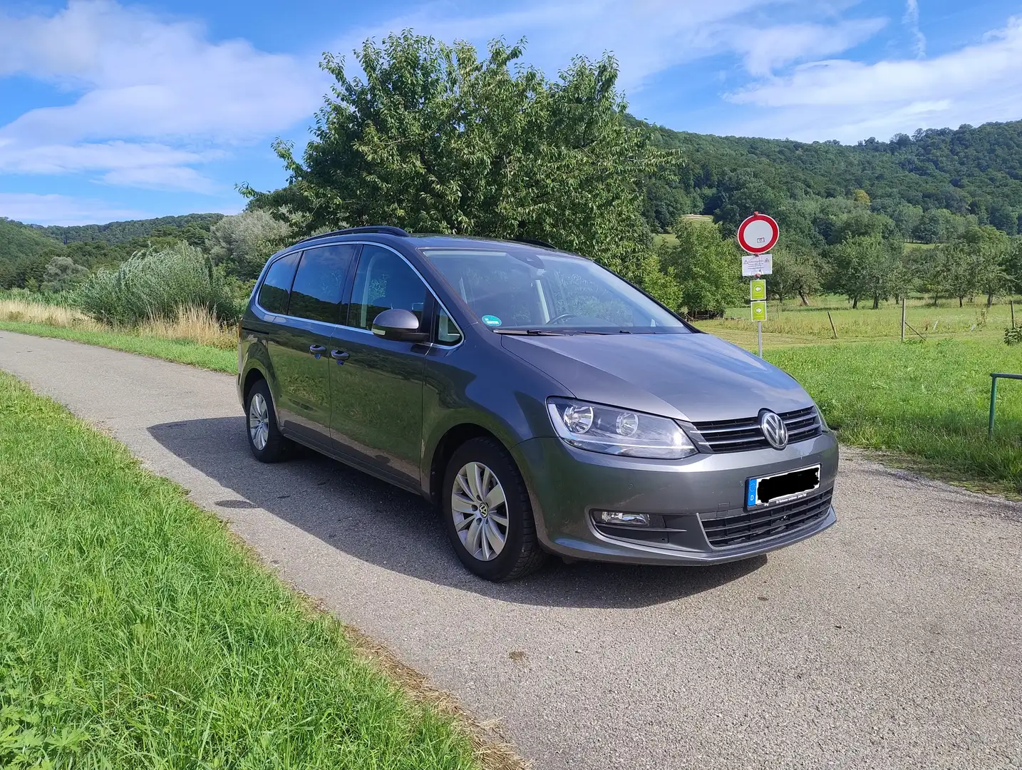 Volkswagen Sharan Sharan 2.0 TDI DSG Comfortline Black Style Grey - 1
