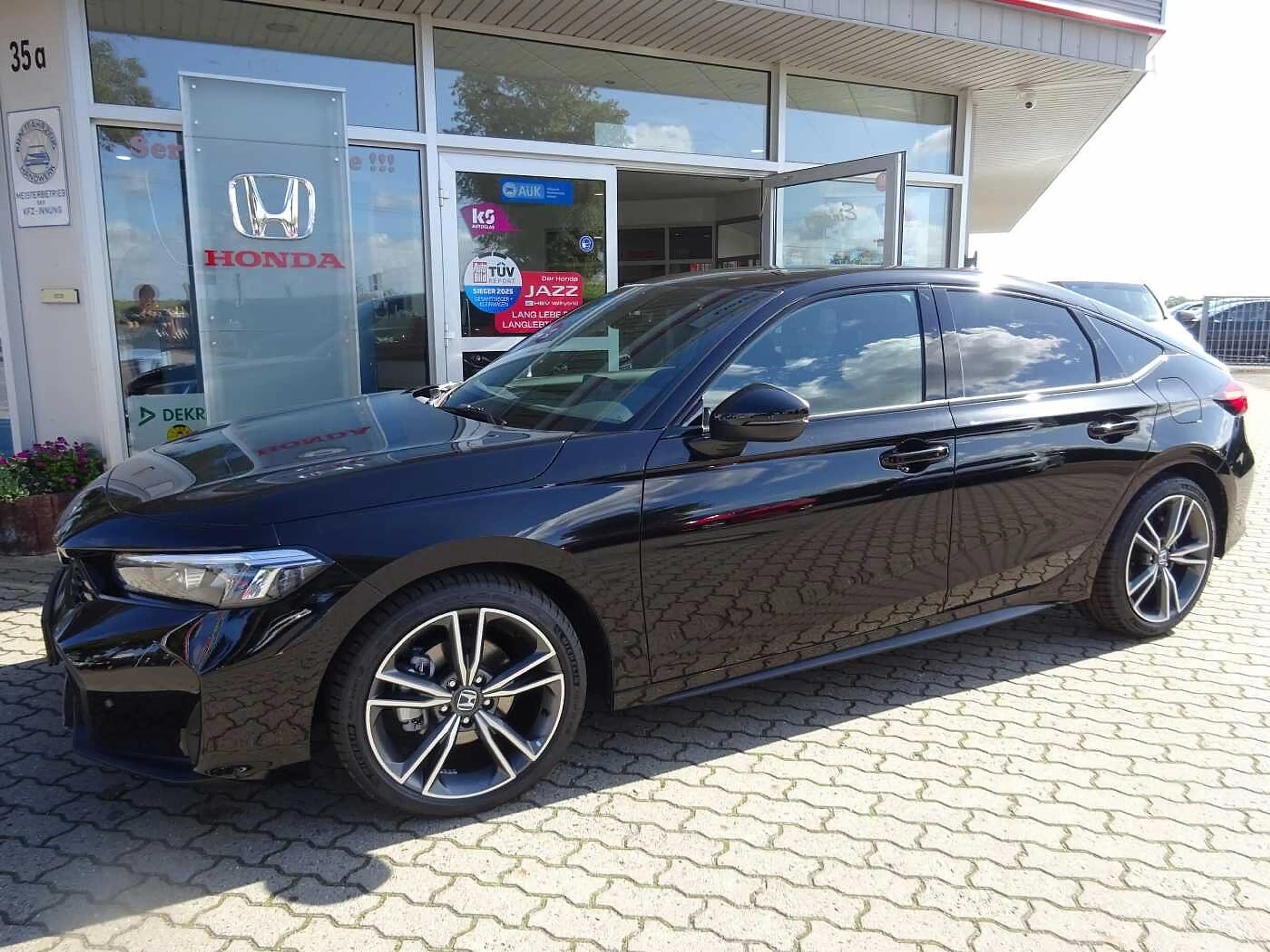 Honda Civic e:HEV 2.0 i-MMD Hybrid Advance *Adaptives Fernlich — photo 3