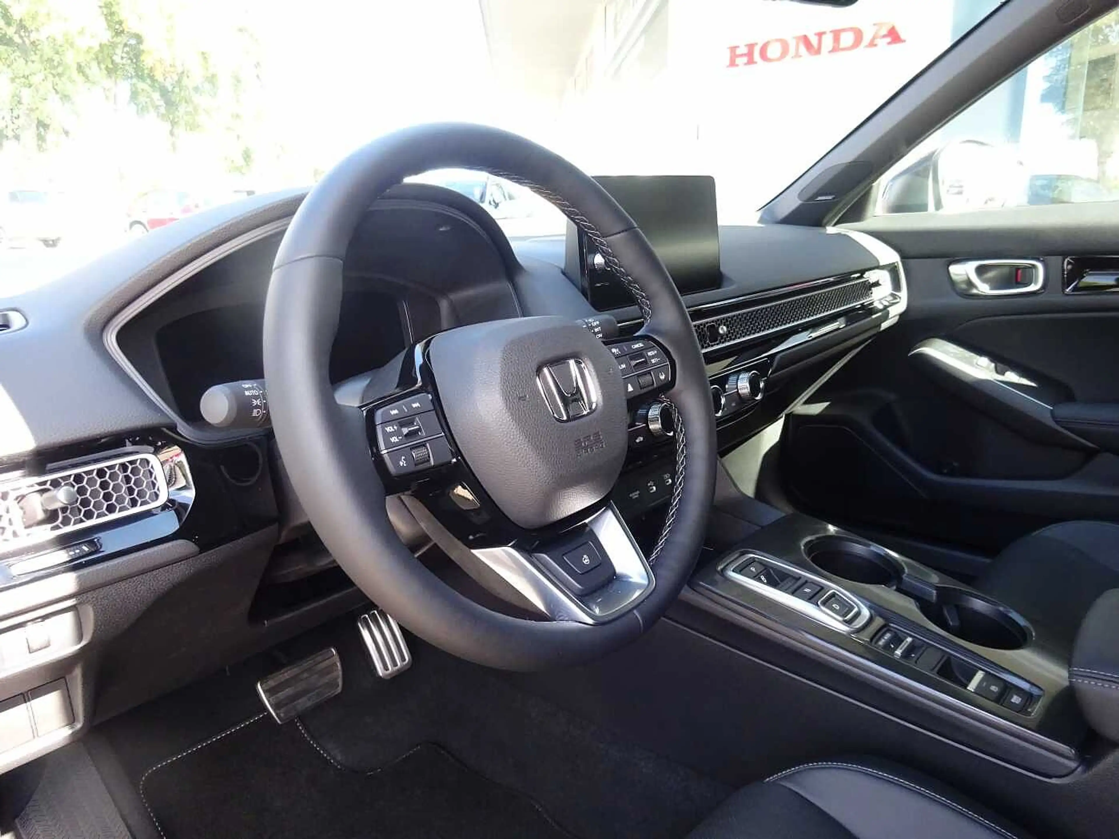 Honda Civic e:HEV 2.0 i-MMD Hybrid Advance *Adaptives Fernlich — photo 6