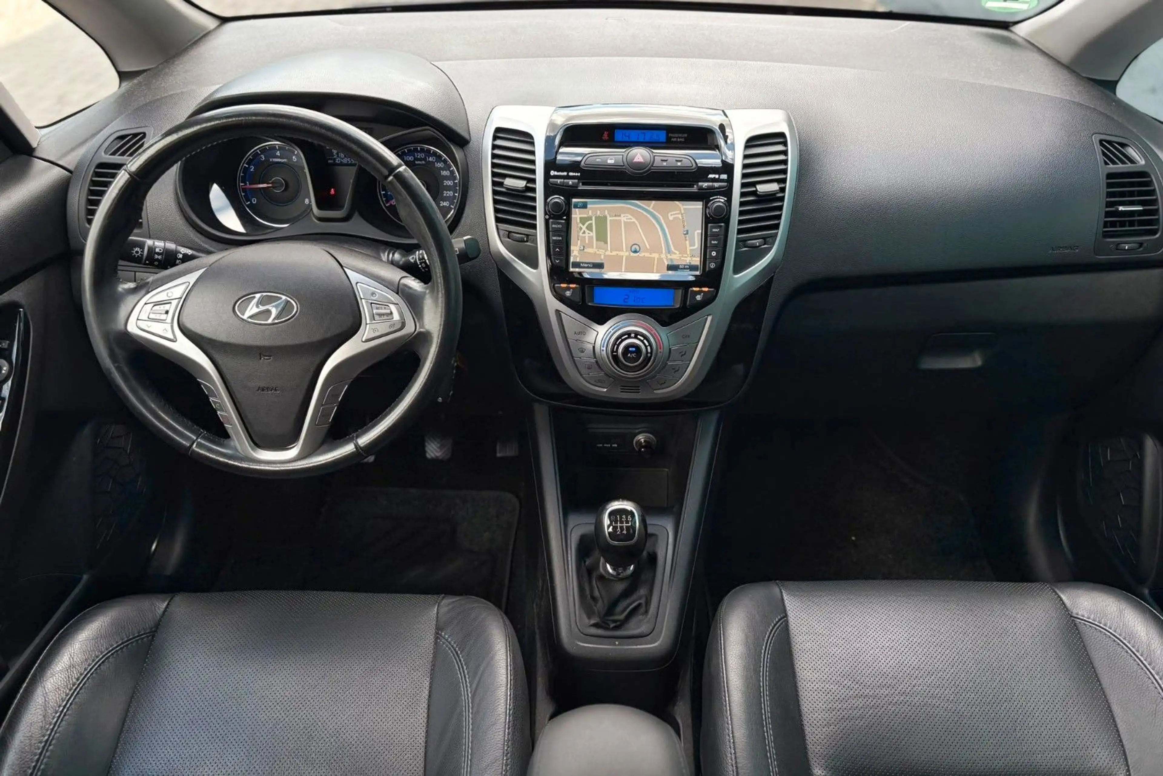 Hyundai iX20 FIFA World Cup 90*Klimaauto*Nav*Cam*Alu*Shz — photo 13