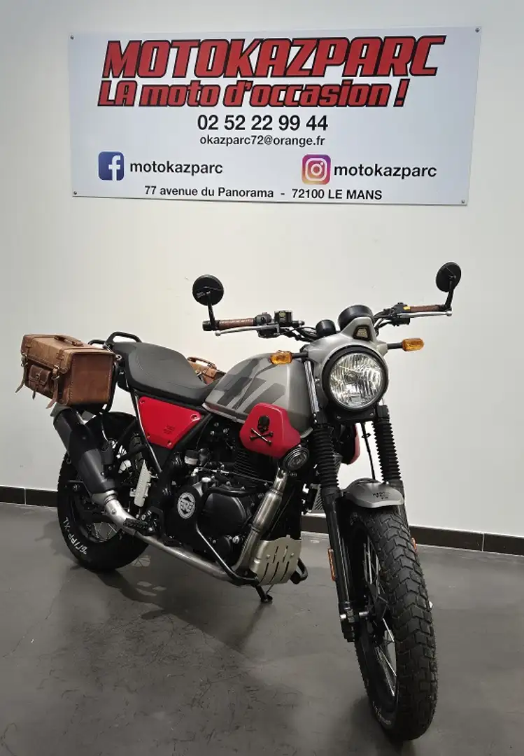 Royal Enfield Scram 411 - 1