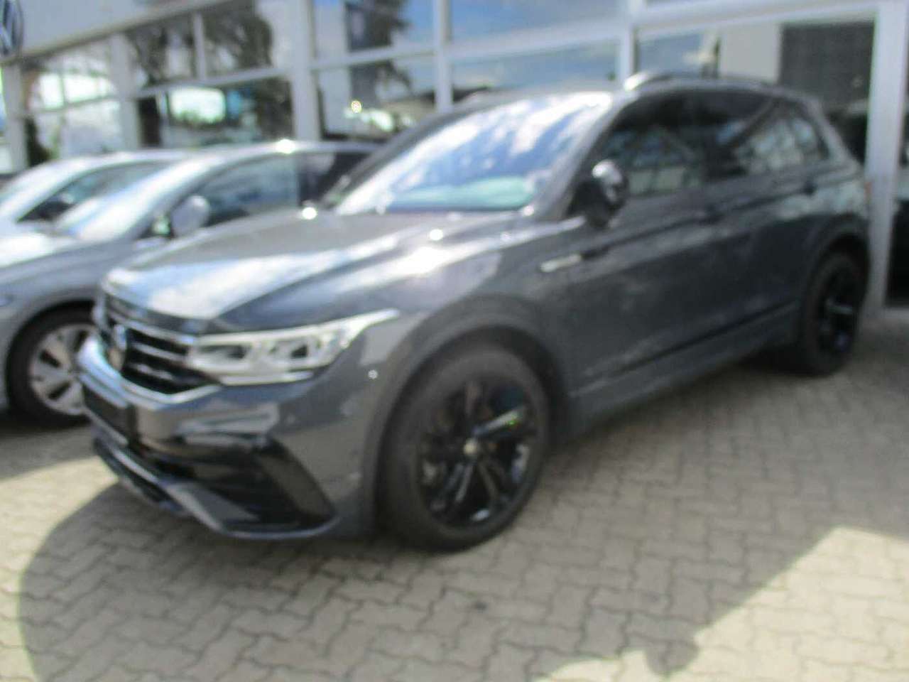 Volkswagen Tiguan — Volkswagen Tiguan Diesel 2.0 TDI SCR 4MOTION DSG R-Line