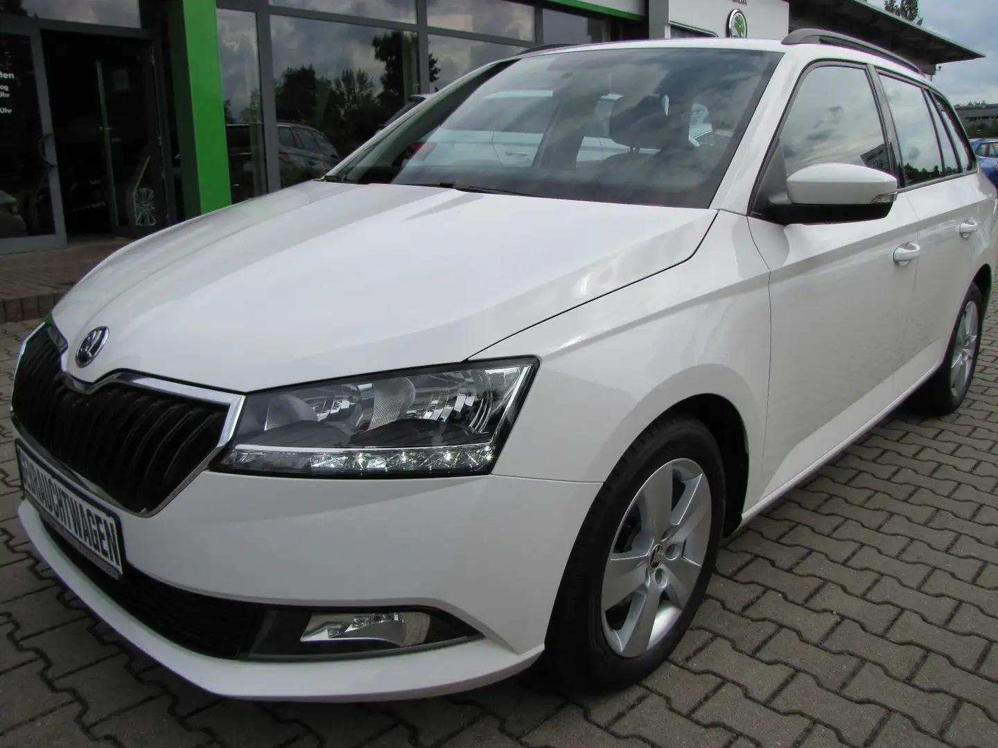 Skoda Fabia Combi Ambition Weiß - 1