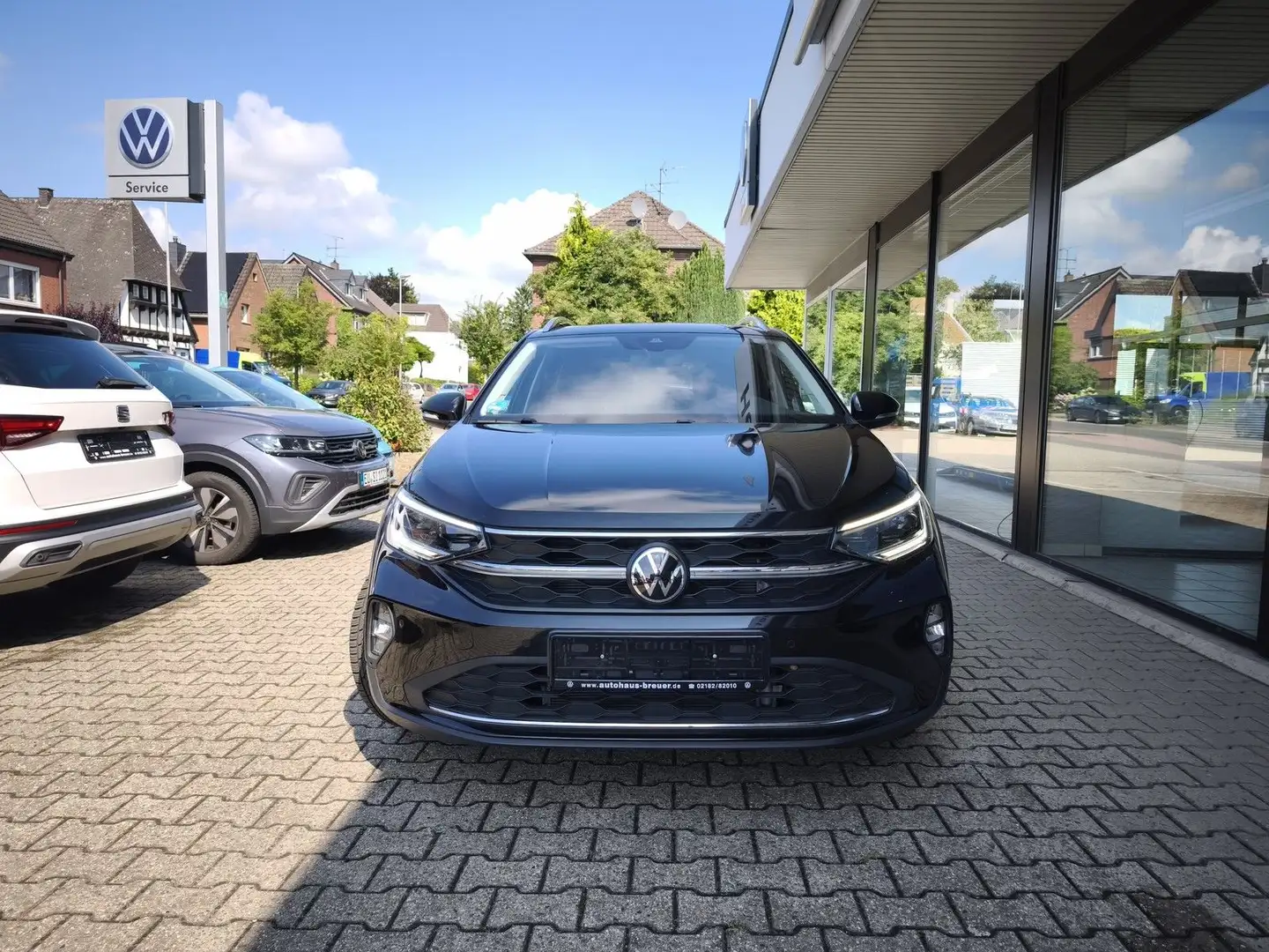 Volkswagen Taigo Style IQ DRIVE,KLIMA,NAV,KAM,GJR Negro - 2