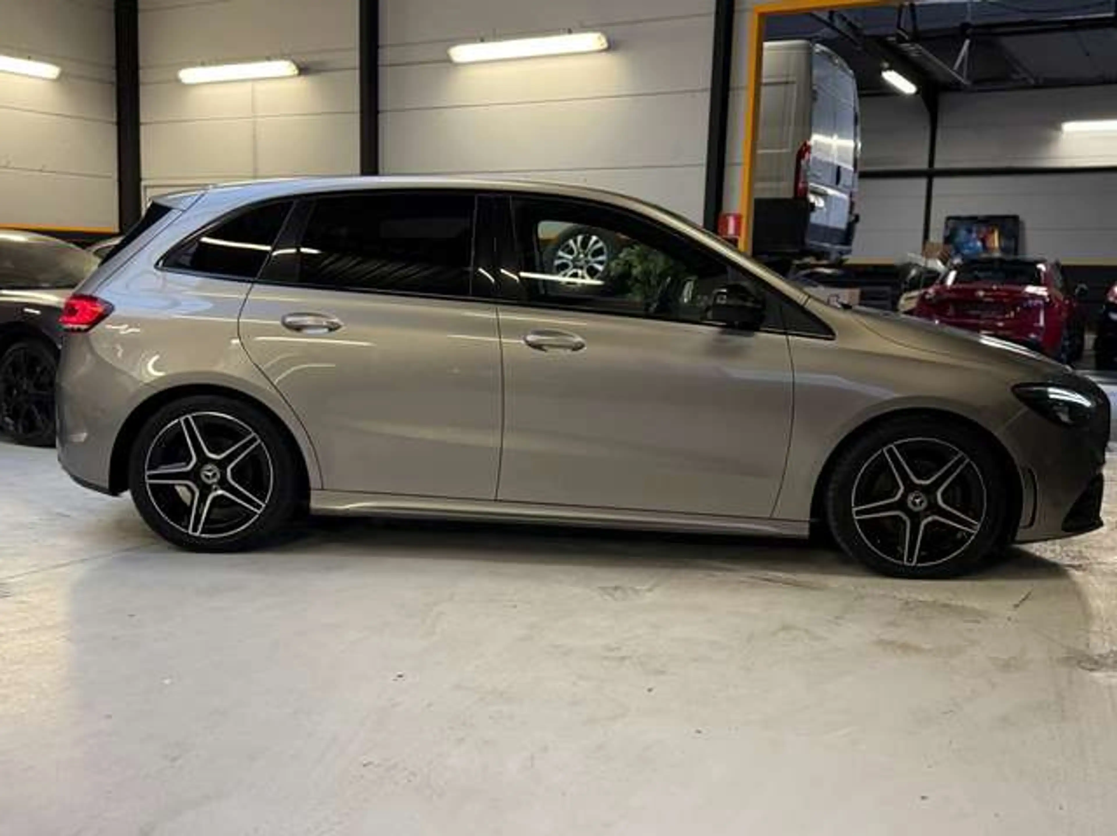 Mercedes-Benz B 160 PACK AMG PACK NIGHT TVA CAMERA CAR PLAY — photo 7