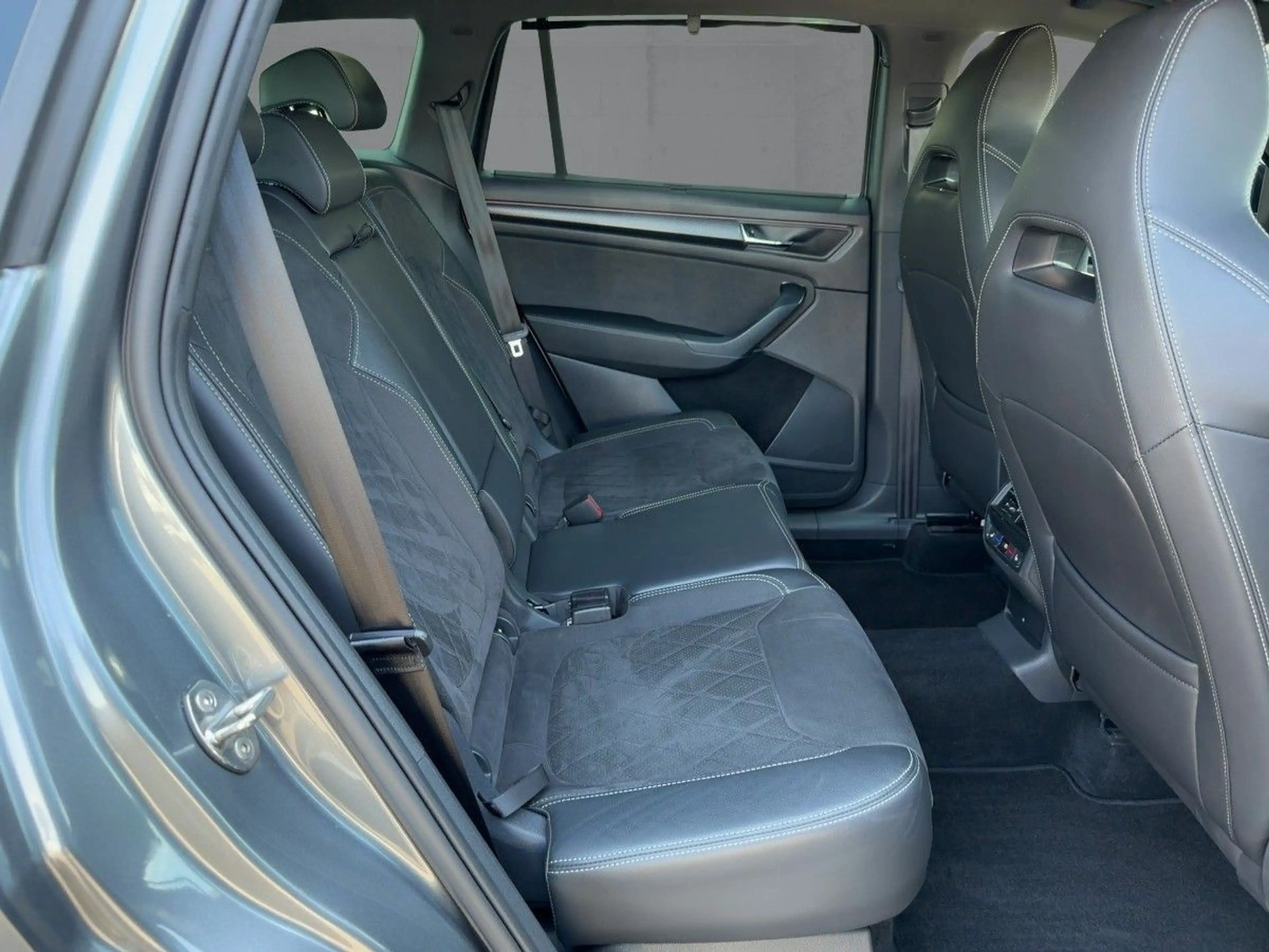 Skoda Kodiaq 2.0TSI DSG 4x4 SPORTLINE BEAM+STDHZG+AHK — photo 13