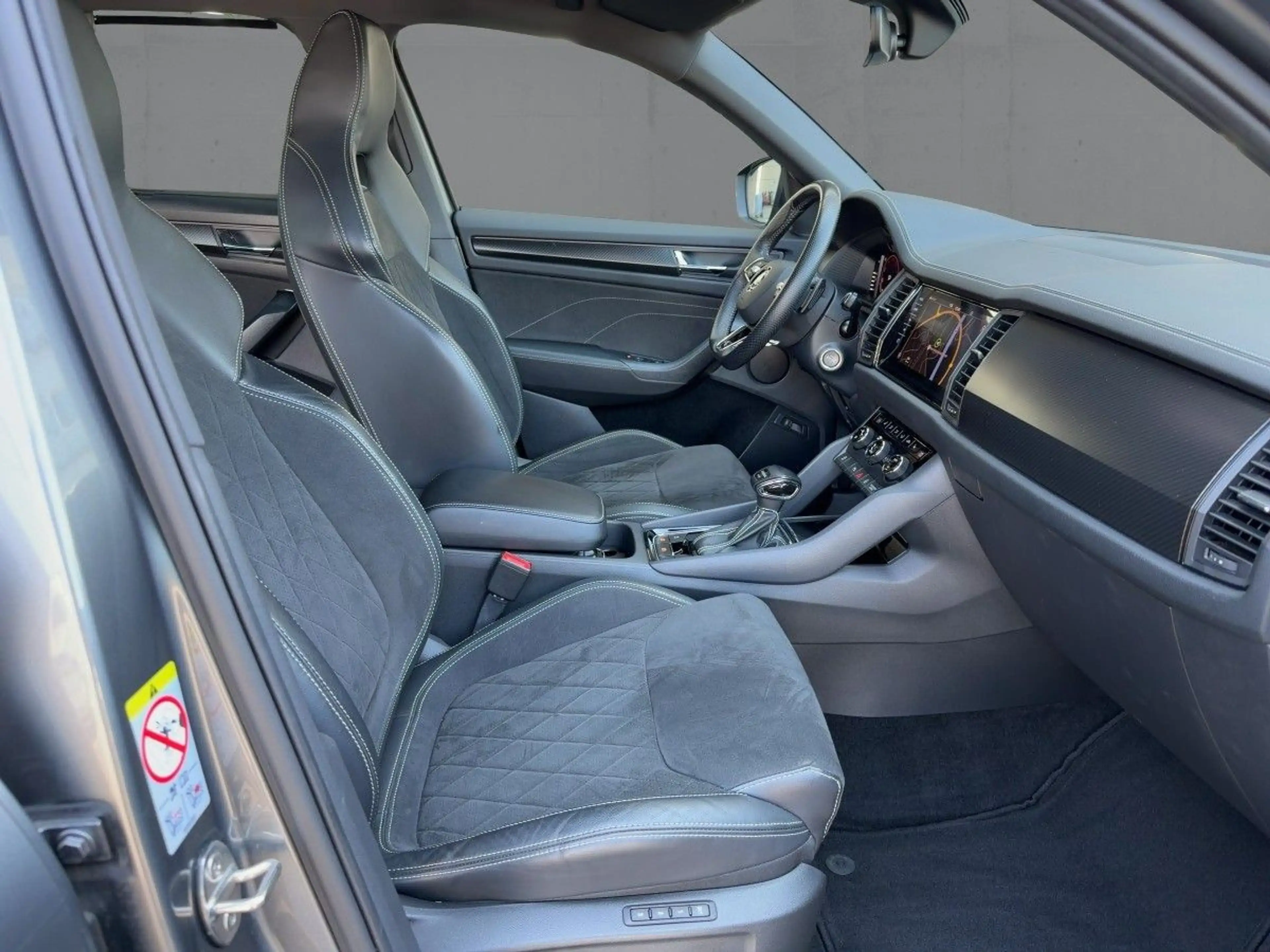 Skoda Kodiaq 2.0TSI DSG 4x4 SPORTLINE BEAM+STDHZG+AHK — photo 12
