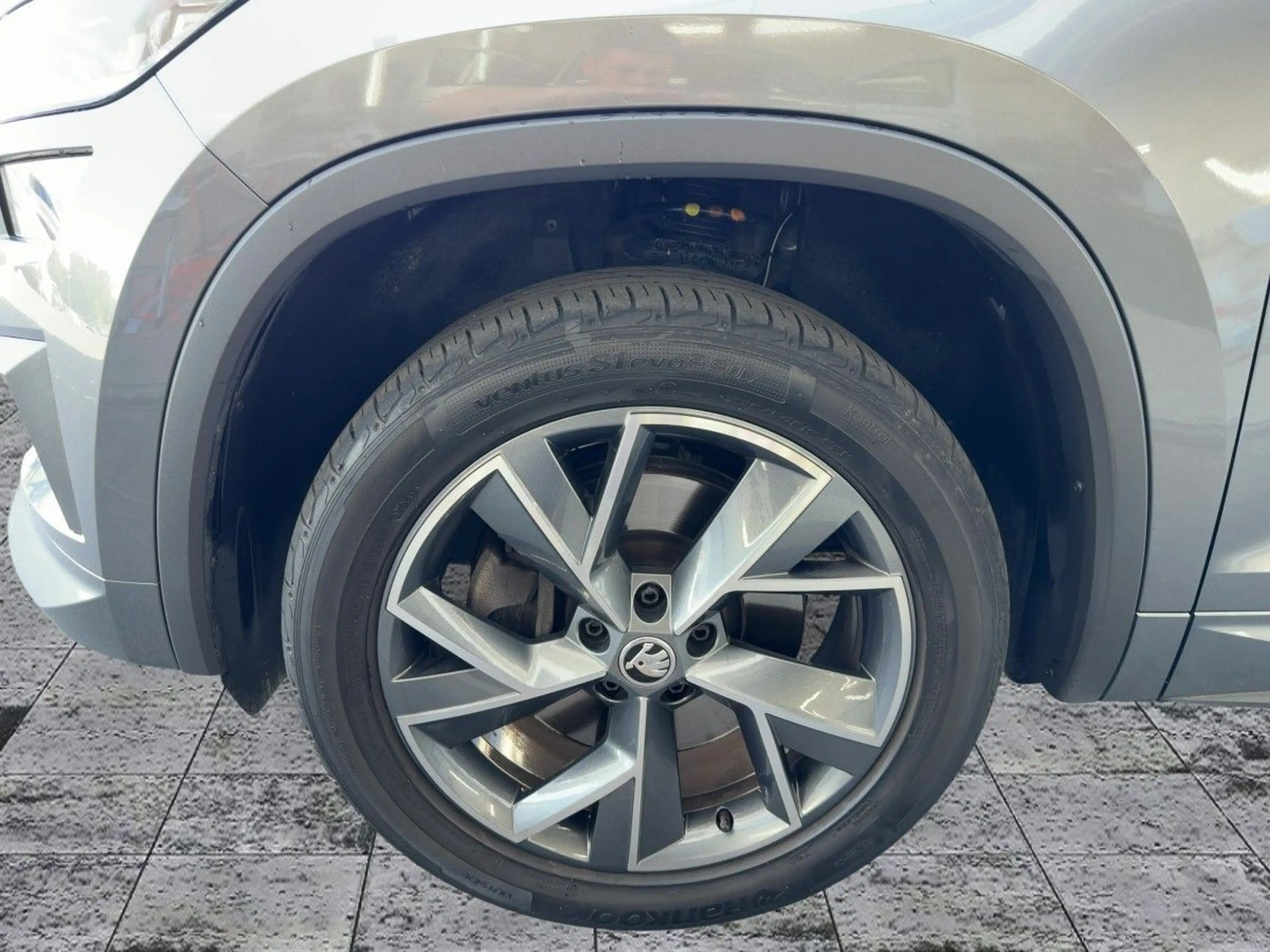 Skoda Kodiaq 2.0TSI DSG 4x4 SPORTLINE BEAM+STDHZG+AHK — photo 8