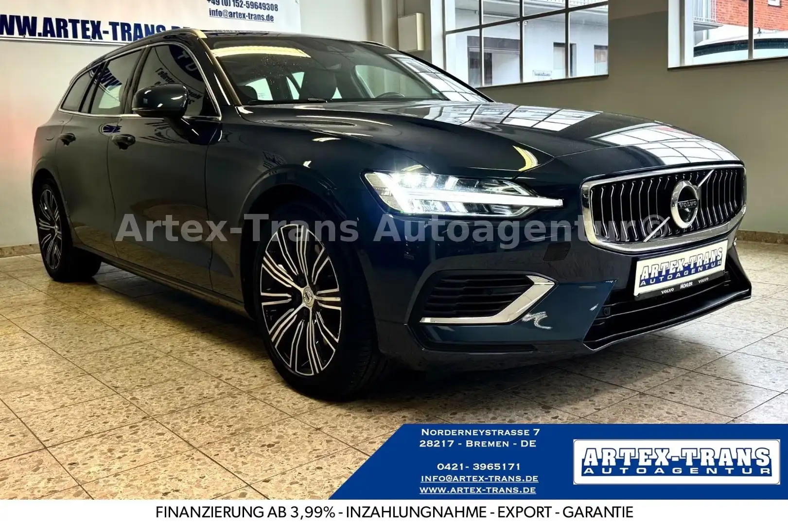 Volvo V60 Inscription AWD/H-UP/H&K/AHK/360°-KAM/PANO Blau - 1