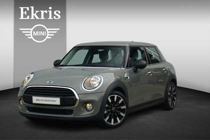 MINI One 5-Deurs 1.5 First / 17'' LM Velgen / Navigatie / P