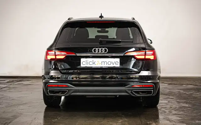 Audi A4 Avant view 4
