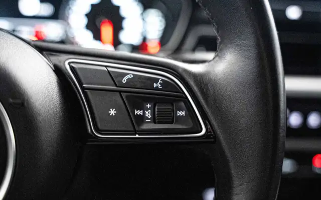 Audi A4 Avant view 14